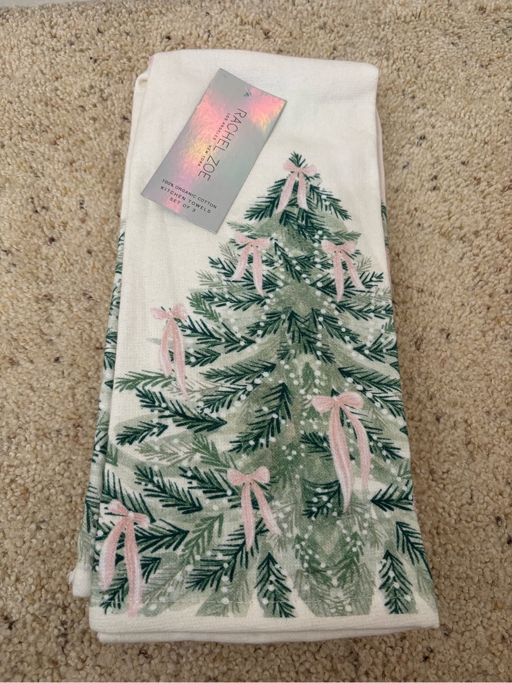 NWT Set of 3 Christmas Kitchen Towels - Picture 1 of 4